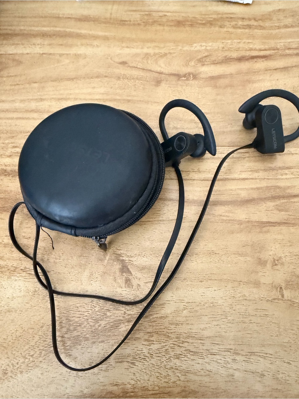 Black Wired Earhook Sports Bluetooth Earbuds with Carrying Case